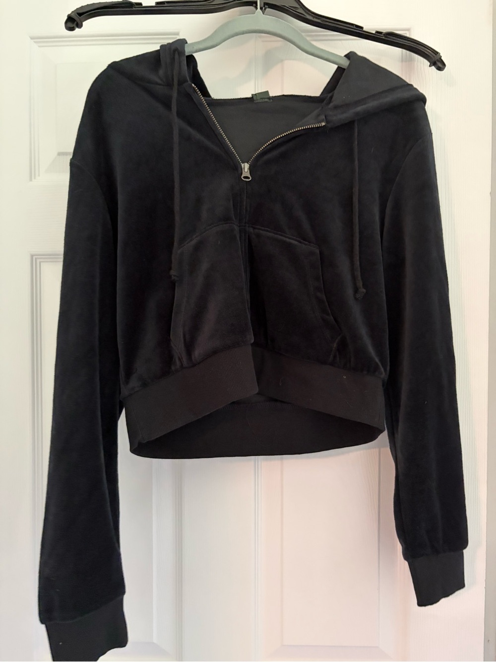 wild fable Black Cropped Velour Half-Zip Hoodie